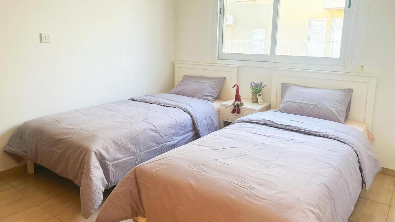 Chloraka- 2 Bedrooms - Pool Bagian luar foto